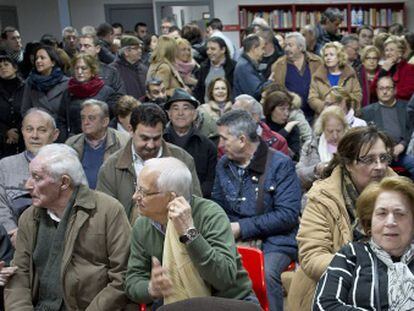 Militantes en la agrupaci&oacute;n socialista de Parla.