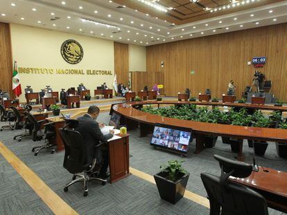 La sesión extraordinaria en el consejo del Instituto Nacional Electoral, el pasado 10 de noviembre.