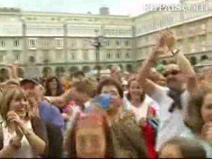 Miles de personas se concentran en La Coruña para celebrar la noticia