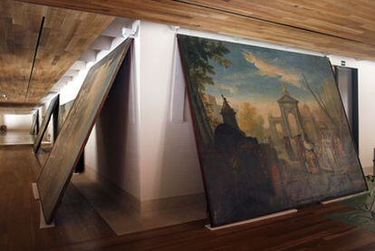 Una de las nuevas salas del Museo de Historia de la Ciudad, con enormes lienzos aún por colgar.
