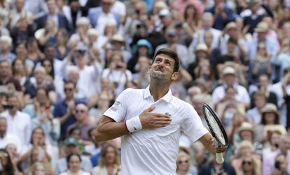 Djokovic, tras ganar la final de Wimbledon contra Federer.
