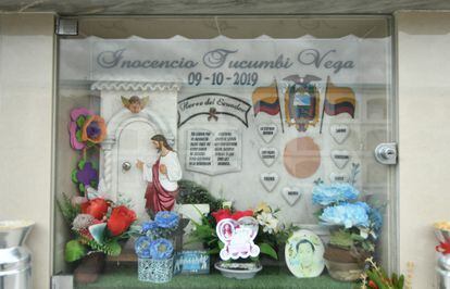 El nicho del líder indígena Inocencio Tucumbi, en el cementerio de Pujulí, en Cotopaxi.