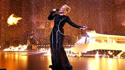 Adele canta en el Caesars Palace de Las Vegas, Nevada (EE UU) el 26 de enero de 2024.