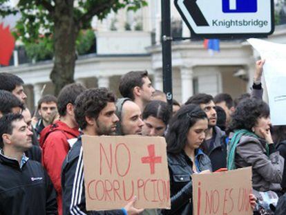 Algunos de los participantes en la protesta de Londres.