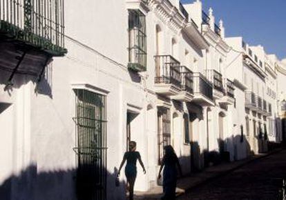 Una calle de Moguer (Huelva).