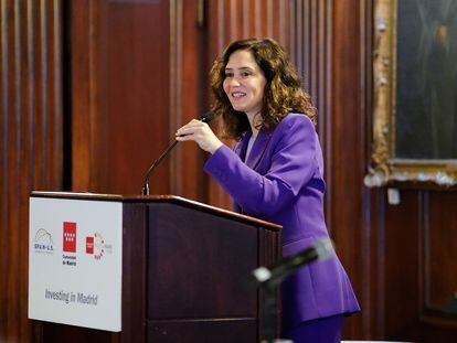 La presidenta de la Comunidad de Madrid, Isabel Díaz Ayuso, en un desayuno informativo en Nueva York este lunes.