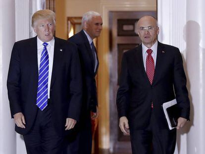 Donald Trump y Andrew Puzder en noviembre de 2016