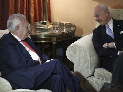 Margallo con el enviado especial de la ONU para Siria, Staffan de Mistura. 