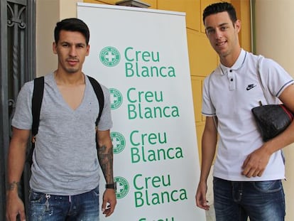 Hern&aacute;n P&eacute;rez y Burgui, antes de pasar la revisi&oacute;n m&eacute;dica en Barcelona. 
