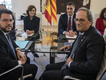Las delegaciones del Gobierno y de la Generalitat, este miércoles en La Moncloa. En vídeo, la mesa de diálogo con el Ejecutivo catalán centra la sesión de control.