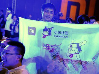 Un fan en la presentaci&oacute;n de Xiaomi.