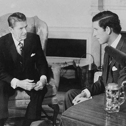 Reagan recibe a Carlos de Inglaterra en la Casa Blanca, en mayo de 1981.