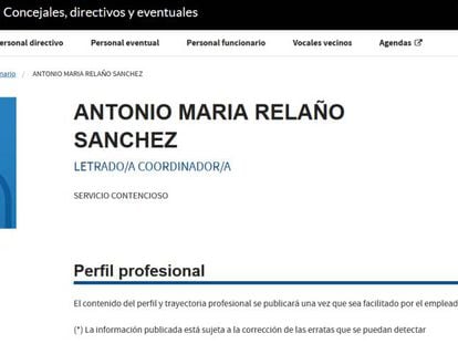 La página donde debería aparecer el perfil y trayectoria profesional del director general de Transparencia.