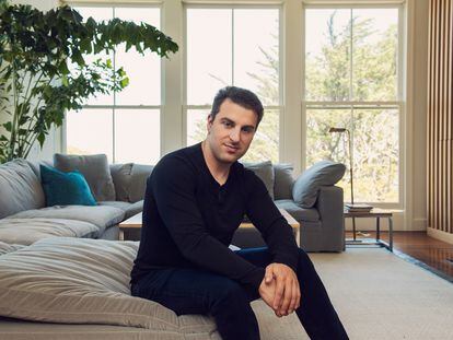 Brian Chesky, consejero y fundador de Airbnb, en una fotografía facilitada por la empresa.
