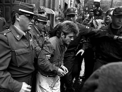 En foto, detención de Miguel Ricart, condenado por el asesinato de las niñas de Alcàsser en 1992. 