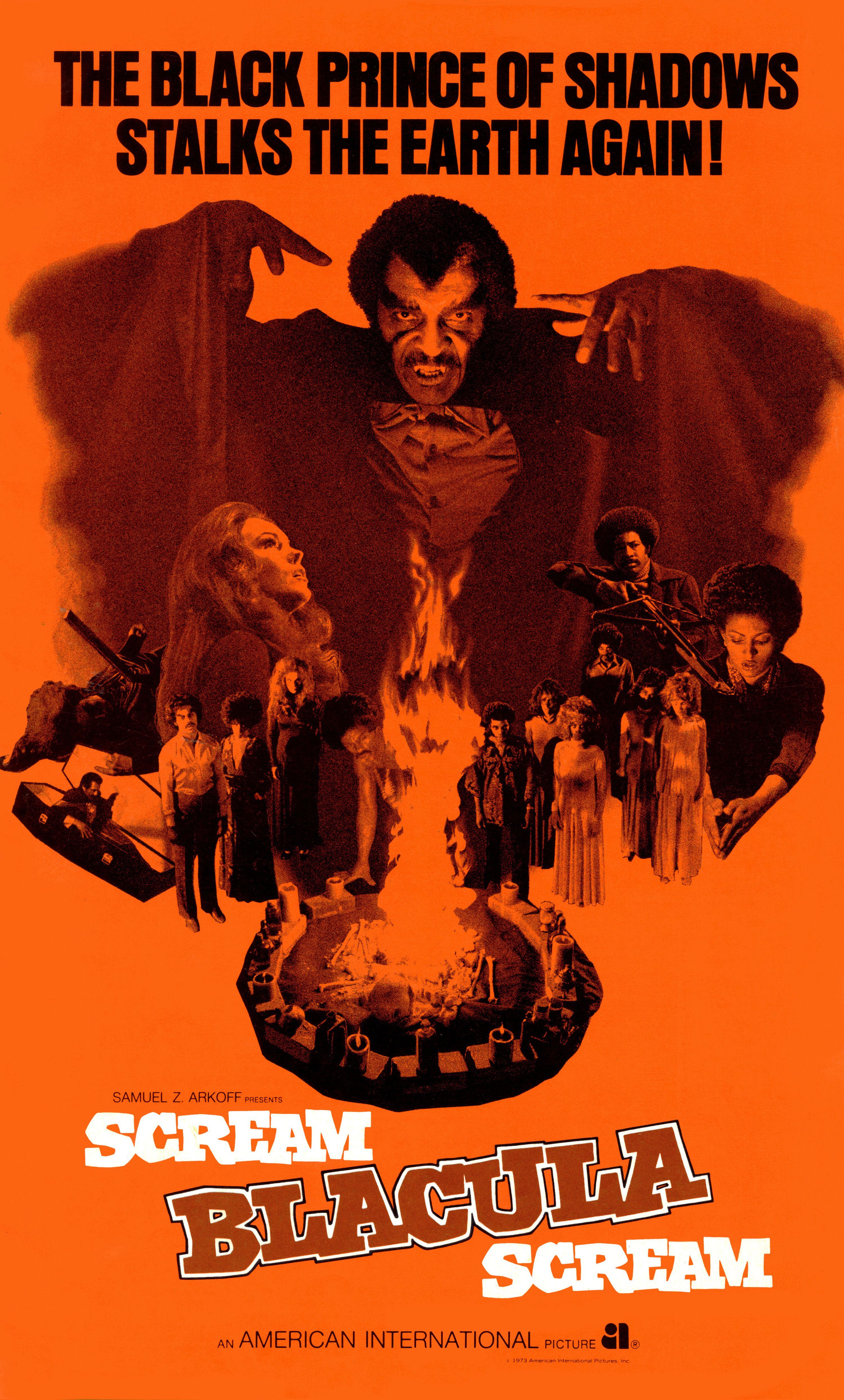 El póster de la película 'Scream Blacula Scream', la secuela de terror de blaxploitation de Blacula, protagonizada por William Marshall, Pam Grier y Bernie Hamilton, 1973. 
