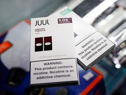 Productos de la marca Juul, en una tienda de Atlanta, en 2018.
