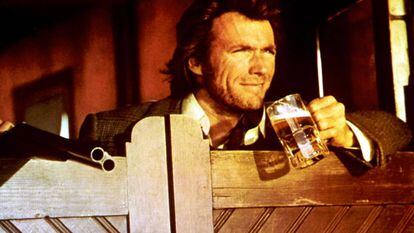 Clint Eastwood en el wéstern 'Joe Kidd' (1972).