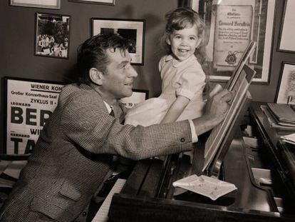 Leonard Bernstein: la leyenda musical a la que espió el FBI