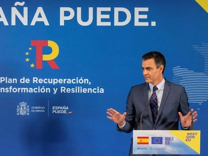 La presidenta de la Comisión Europea, Ursula von der Leyen, y el presidente del Gobierno, Pedro Sánchez.