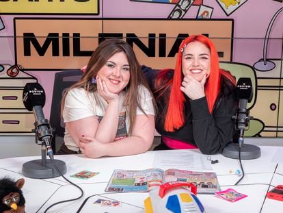 Lalachus (izquierda) y Andrea Compton son las presentadoras del 'podcast' de Spotify 'Cuatro Milenial', producido por PRISA Audio.