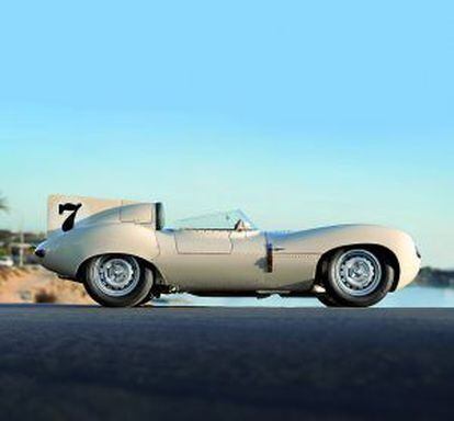 Imagen del Jaguar D-Type, uno de los primeros coches en los que se usaron los conocimientos de la aerodinámica.