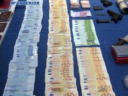 Imagen del dinero incautado por la policía en la operación "Triada".