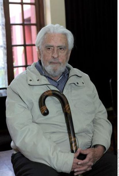Gerardo Deniz, poeta y traductor.