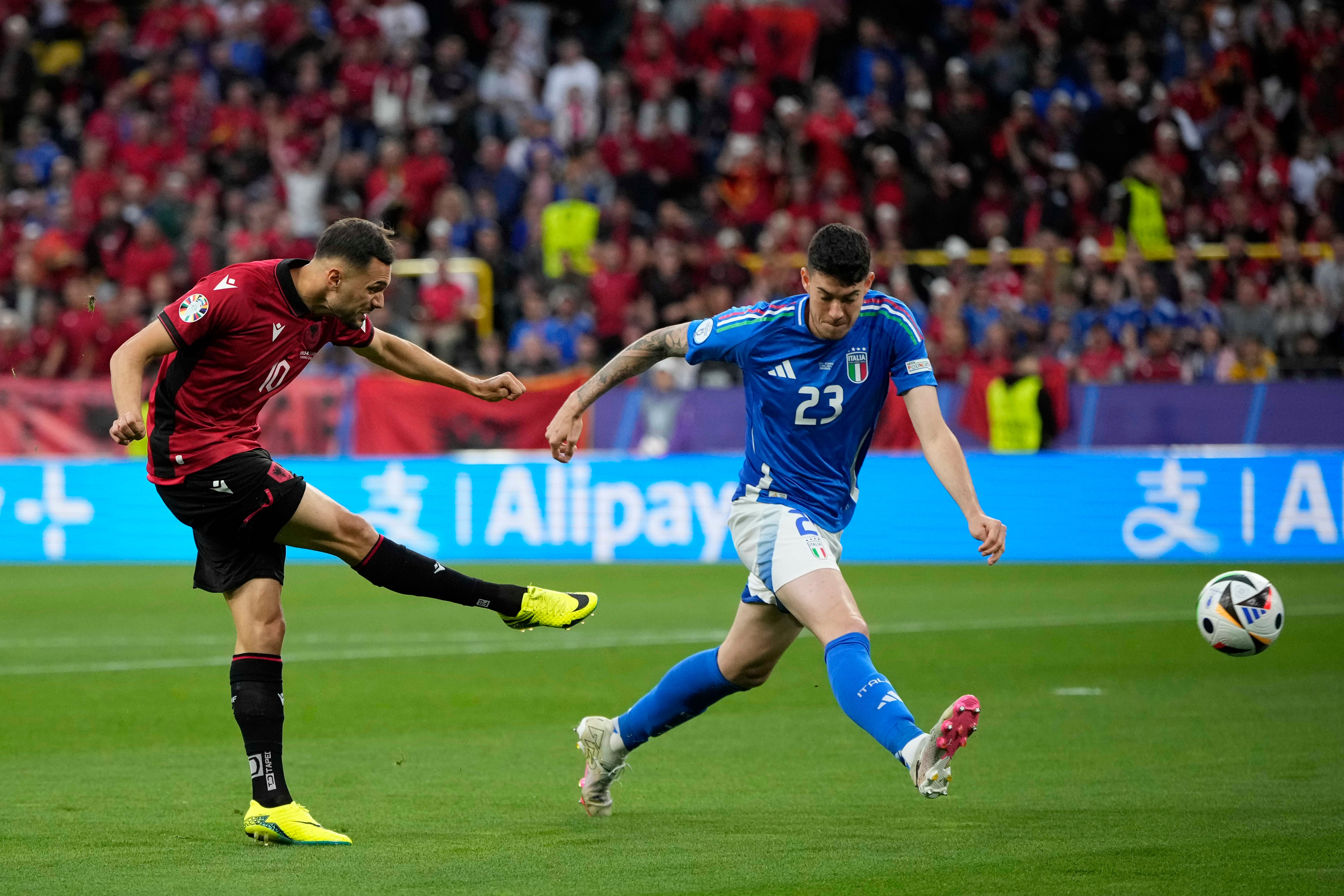 Italia remonta el gol más rápido de la historia de la Eurocopa