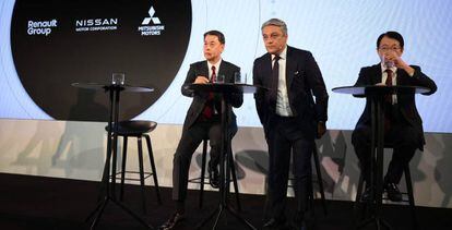 El CEO de Nissan Makoto Uchida junto a sus homólogos de Renault, Luca de Meo y Mitsubishi Motors,Takao Kato.