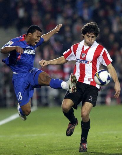 Uche, durante un partido con el Getafe