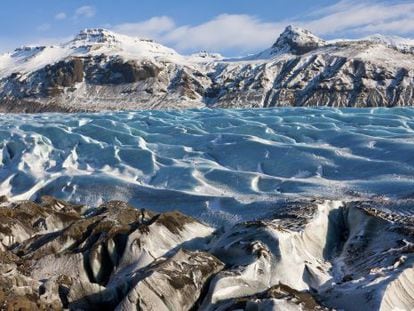 La zona del glaciar Svinafellsjokull, en el parque nacional de Skaftafell de Islandia, hace las veces de las tierras del norte que se encuentran más allá de El Muro en 'Juego de tronos'.