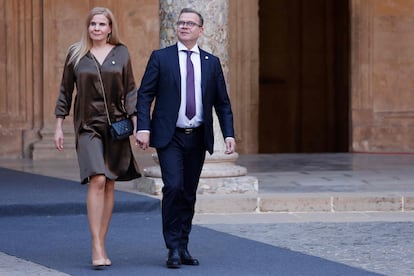 Finnish Prime Minister Petteri Orpo and his wife Niina Kanniainen-Orpo arrive at the Palace of Charles V in the Alhambra.