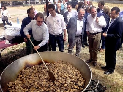 Artur Mas, en un comida popular en Lleida. 