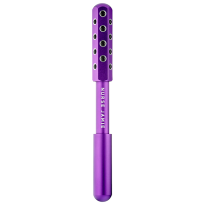 Uplift Massaging Beauty Roller, de Nurse Jamie: un rodillo exagonal que desinflama el rostro. Compra por 109€ en Amazon.