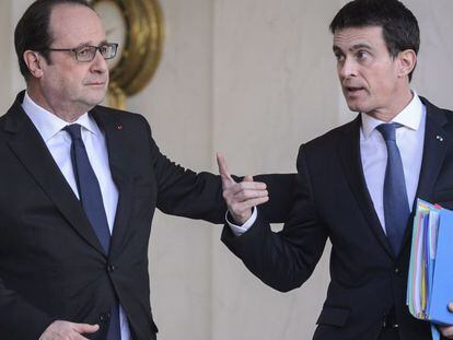 Hollande y Valls abandonan el El&iacute;seo tras el Consejo de Ministros del pasado 10 de febrero.