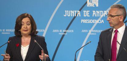 El portavoz del ejecutivo, Miguel Ángel Vázquez, y la consejera de Educación, Mar Moreno, tras el Consejo de Gobierno.