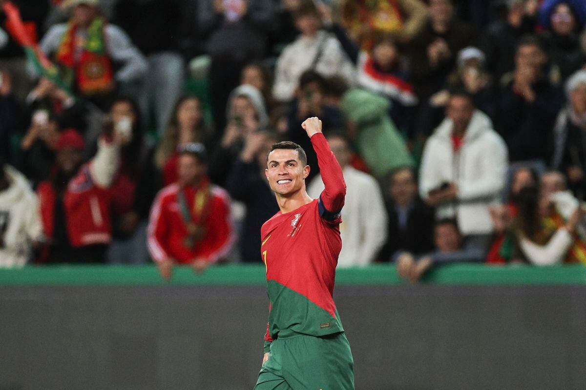 Cristiano Ronaldo quer comprar jornal português que processou várias vezes |  Pessoas