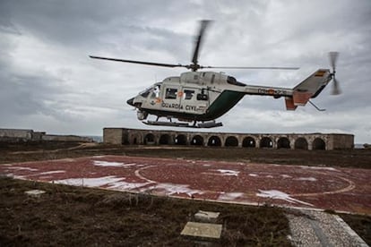 La Guardia Civil cuenta con 36 helicópteros y dos aviones CN-235 de patrulla marítima para el control de nuestro mar territorial y la adquisición de inteligencia.