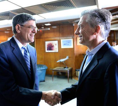 Jack Lew junto al presidente argentino, Mauricio Macri.