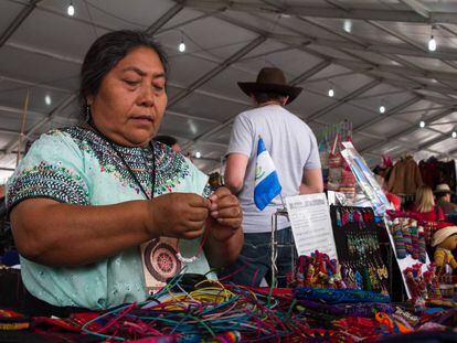 Una mujer indígena en México, en un festival de pueblos originarios. 