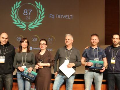 Los participantes de la batalla de startups, ayer en Valencia. A la izquierda, Marco Laucelli, cofundador de Novelti.