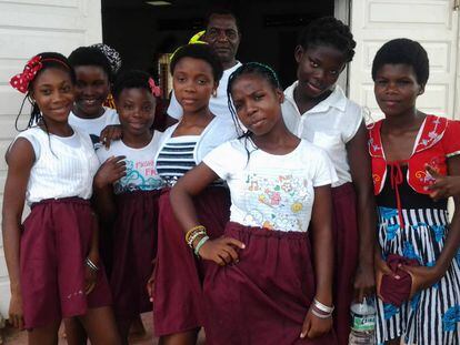 Ni&ntilde;os de la Aldea Infantil SOS de Bata, Guinea Ecuatorial