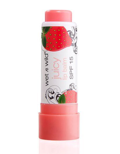 El bálsamo labial Juicy Lip Balm, de Wet n Wild, es increíblemente hidratante, deja los labios con un aspecto 'jugoso' y tiene protección solar 15. Su precio: 4,95 euros.