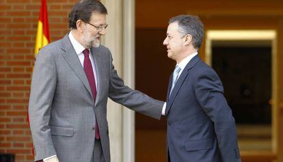 Mariano Rajoy recibe en la Moncloa a Iñigo Urkullu, en una imagen de archivo.