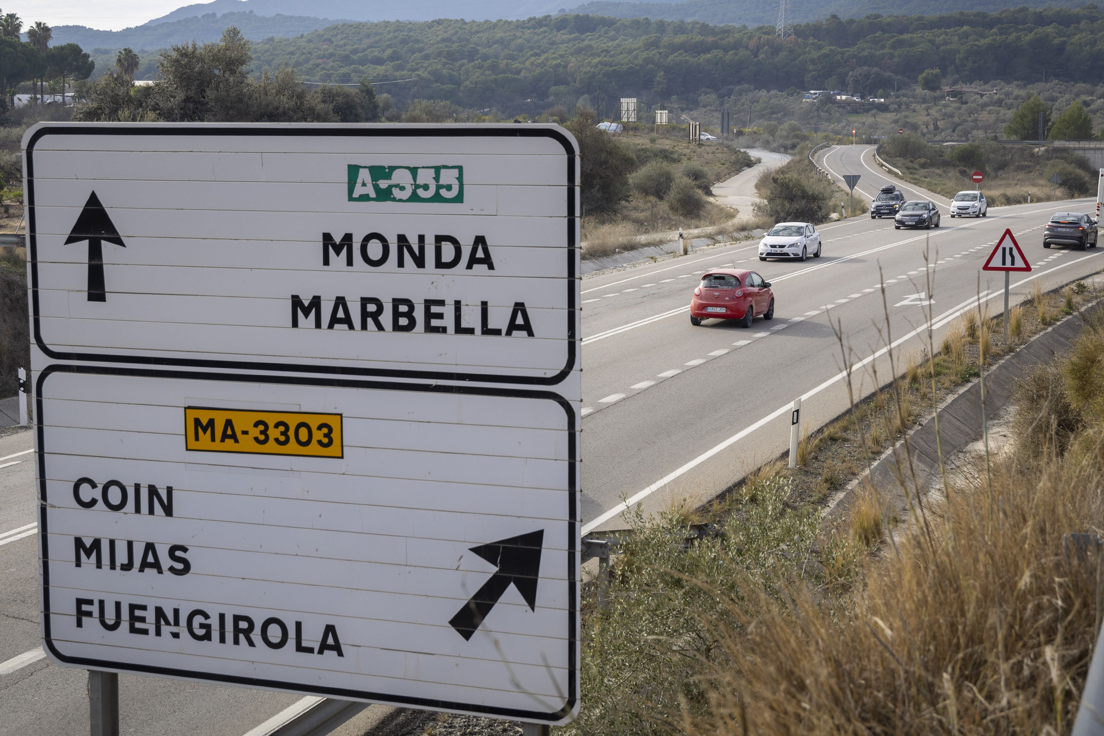 Hallada en Málaga a una niña criada con su padre y sus hermanas en un bosque suizo sin contacto con la sociedad