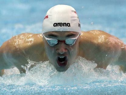 Kristof Milak durante la preliminar del 200 mariposa en Gwangju.