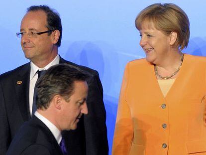 Hollande, Cameron y Merkel en la cumbre de la OTAN en Chicago en 2012.