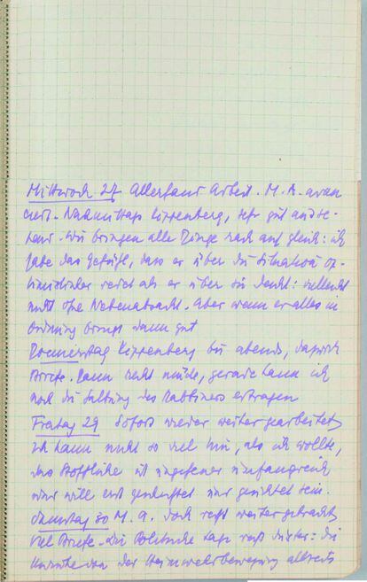 Una página manuscrita de los diarios de Stefan Zweig, publicados por Acantilado. 
