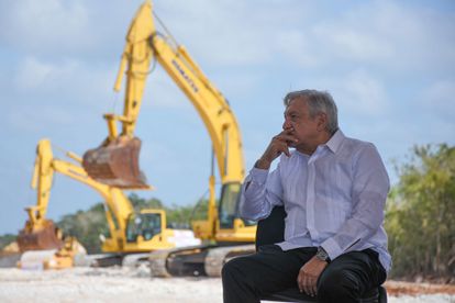 Andrés Manuel López Obrador, presidente de México, en su visita a Dzitbalché municipio de Calkini en el estado de Campeche, para supervisar los avances del Tren Maya el pasado diciembre.